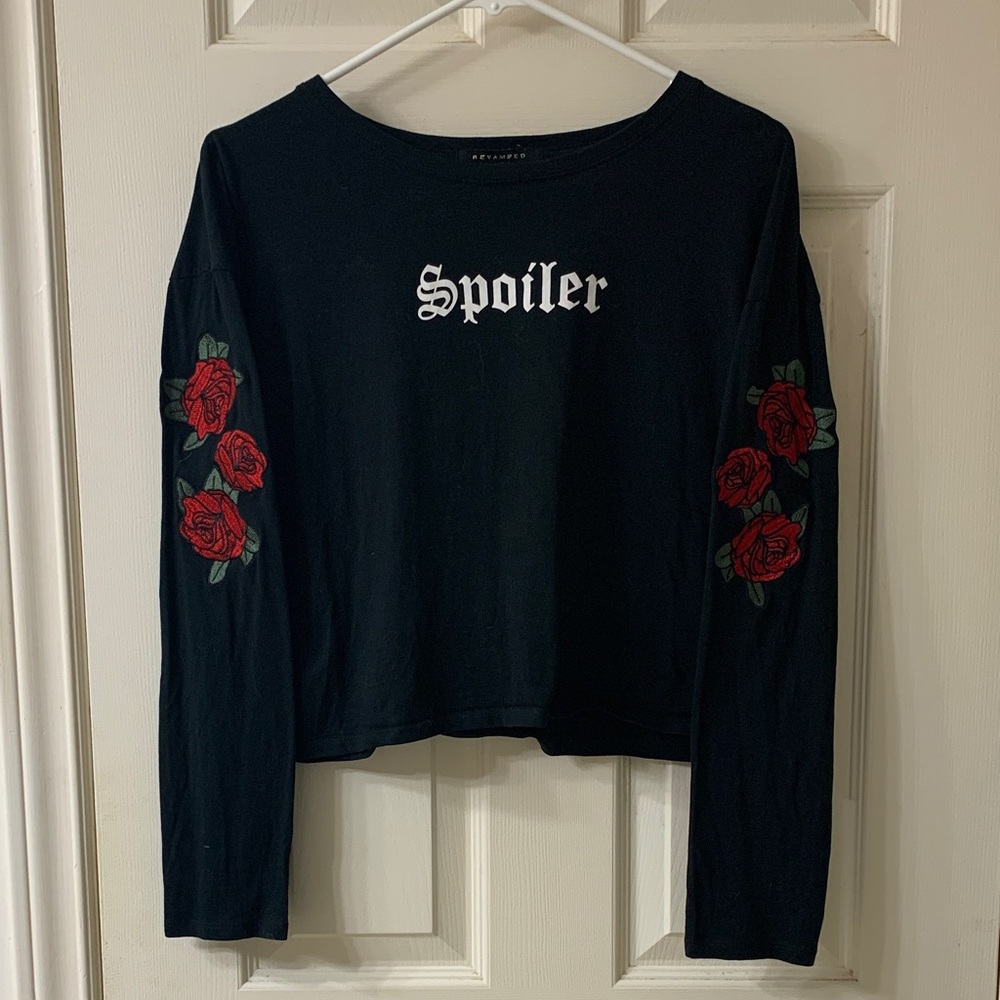 🌷3 for $25🌷Revamped, US M, Black Floral Sleeve Statement Drop Shoulder Crop Top